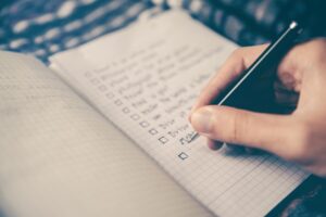 下駄箱の臭い対策に効果的な方法は？