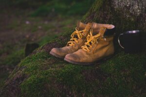ビジネスシューズの臭いを解消するための効果的な対策は？
