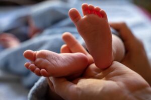 子供の足が臭い原因と皮膚科での対処法は？