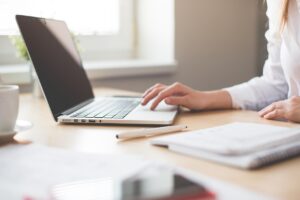 オフィスでの足の臭い対策にはどんな方法がある？