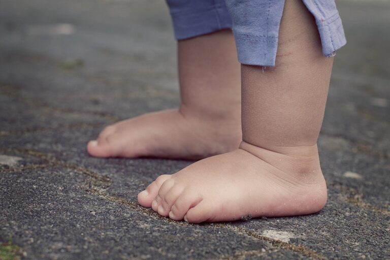 足のにおいを解消するための洗い方は正しい？